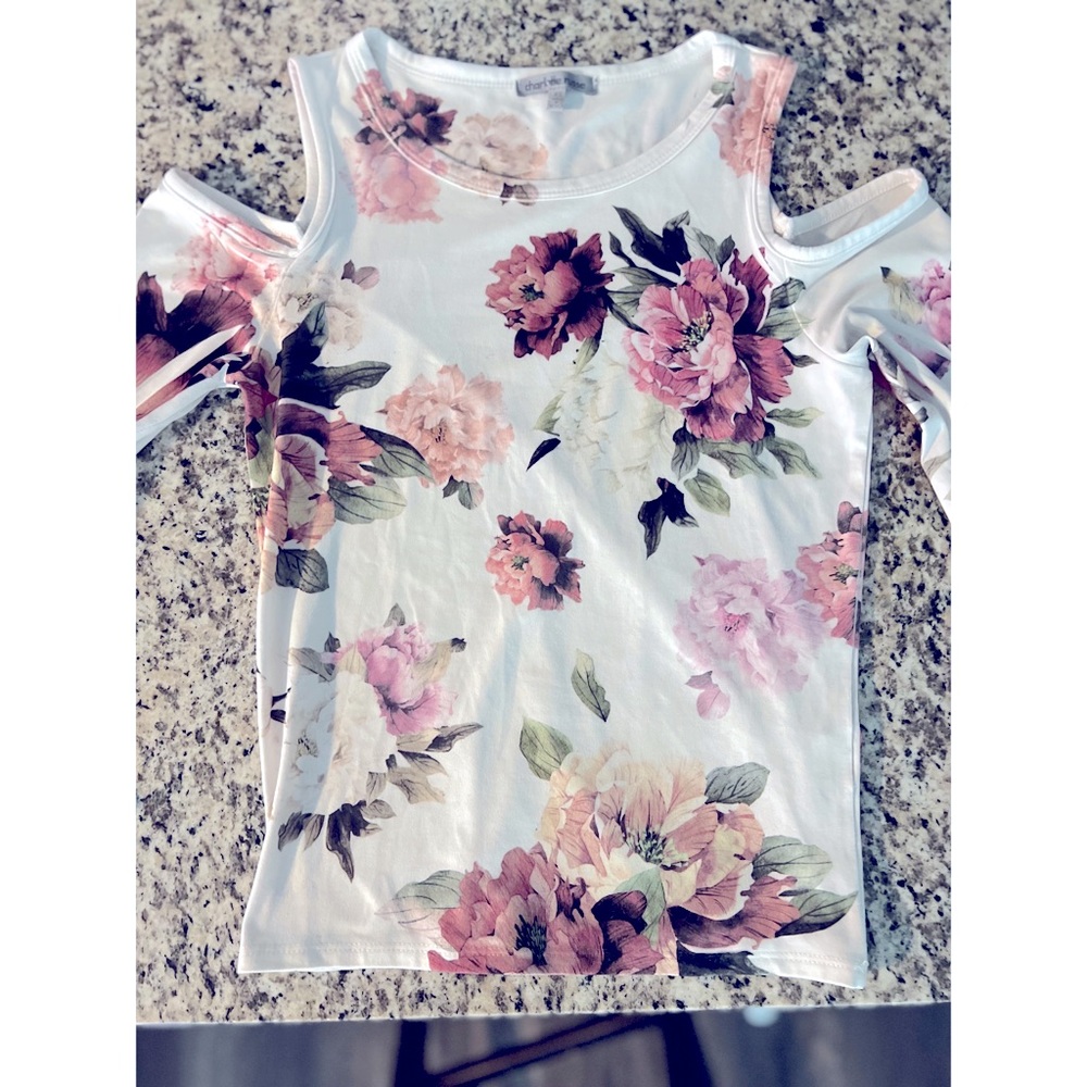 Very beautiful flower shirt in pink and white